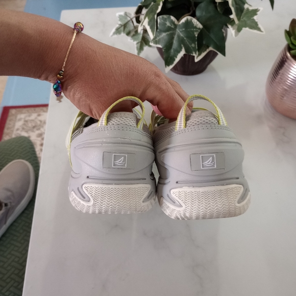 Sperry shoes for women size 9.5 - Picture 3 of 5